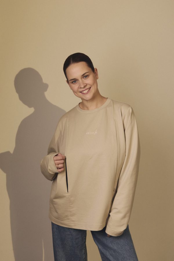 Mom longsleeve beige 2 Mom longsleeve beige